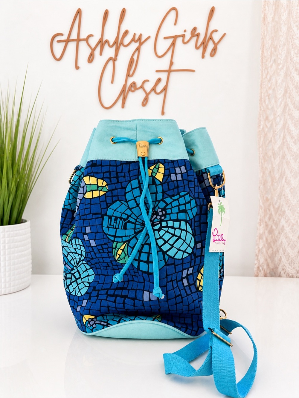 Lilly Pulitzer Turquoise & Navy Mosaic Floral Drawstring Bucket Bag